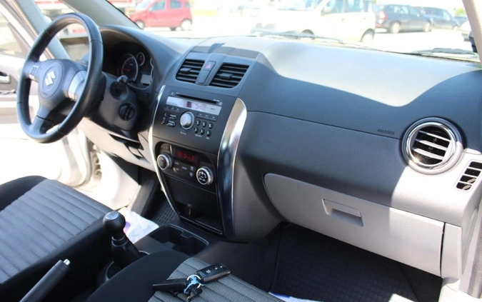 Suzuki SX4 cena 33900 przebieg: 111000, rok produkcji 2012 z Rumia małe 781